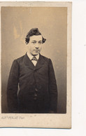 Photographie Ancienne XIXe CDV Portrait  D'un Jeune Homme Photographe Perlat à Poitiers - Oud (voor 1900)