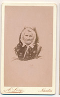 Photographie Ancienne XIXe CDV Portrait D'une Femme Agée En Costume Et Coiffe Photographe Lory Nantes Bretagne - Oud (voor 1900)