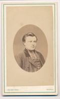 Photographie Ancienne XIXe CDV Portrait D'un Curé Ecclésiastique Photographe Charles Gérard à Rennes Bretagne - Oud (voor 1900)
