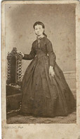 Oude Foto CDV Carte De Visite Portrait Photographe Deconclois Paris Mode Costume Woman Femme Ancienne Photo 19e Siecle - Non Classés