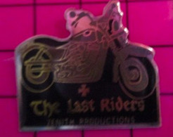 917 Pin's Pins / Beau Et Rare / THEME : CINEMA / FILM THE LAST RIDERS ZENITH PRODUCTIONS MOTOS GENRE HARLEY - Cinéma