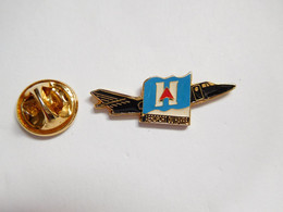 Beau Pin's Pins , Aviation , Avion , Aéroport Du Havre , Le Havre , Seine Maritime - Avions