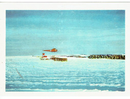 Chromo Côte D'Or Antarctic Antarctique Photo 58 L'hélicoptère Survole Le Dépôt De Helicopter Vliegt Over De Opslagplaats - Côte D'Or