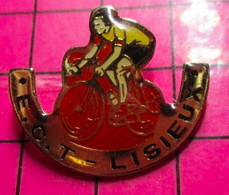 917 Pin's Pins / Beau Et Rare / THEME : SPORTS / CYCLISME CLUB ECT LISIEUX - Cyclisme