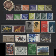 Ireland (65) 1971 - 2009. 100 Different Stamps. Mostly Used. Hinged. - Verzamelingen & Reeksen