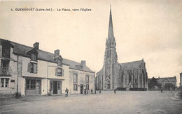 LOIRE ATLANTIQUE  44  GUENROUET - LA PLACE, VERS L'EGLISE - Guenrouet