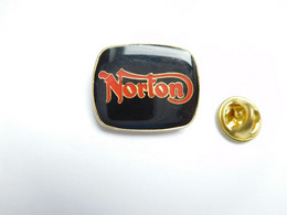 Beau Pin's Pins , Moto Norton - Motos