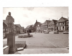 8622 BURGKUNSTADT, Marktplatz, OPEL, FIAT, MERCEDES-BENZ - Lichtenfels