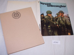 Vereint Unbesiegbar - Policía & Militar