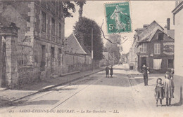 76 Saint Etienne Du Rouvray. La Rue Gambetta - Saint Etienne Du Rouvray