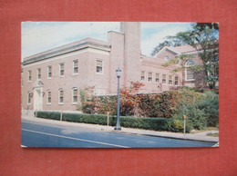 Adminstration Building    YWCA  New Britain  Connecticut >       Ref 5079 - New Britain
