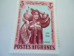 AFGHANISTAN  MNH   STAMPS WOMENS  COSTUME - Afghanistan