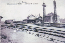 Boom Intérieur De La Gare - Bahnhöfe Ohne Züge