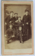 CDV Photographie Ancienne Portrait Plusieurs Hommes Chapeau Canne Photographe Allix Avranches Exposition 1873 - Anonyme Personen