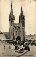 CPA AK St-POL-de-LÉON - La Basilique Et Le Marché (458309) - Saint-Pol-de-Léon