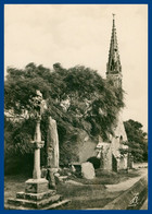 Cpsm Dentelée - PLOZEVET - L'église Et Les Monuments Aux Morts - Edit. J. LE BOURDON - 1958 - Plozevet