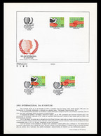 MACAU PRESENTATION SHEET FIRST DAY OBLITERATIONS - PAGELA CARIMBO 1º DIA 1985 International Youth Year (STB7) - Storia Postale