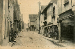 La Guerche De Bretagne * La Rue De Rannée * Café GALIVEL * Commerce LODE TOUIN - La Guerche-de-Bretagne