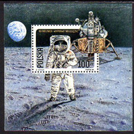 POLAND 1989 First Manned Moon Landing Perforated Block MNH / **.  Michel Block 109A - Blocks & Kleinbögen