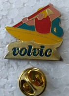 Pin's - Sports - Canoë - VOLVIC - - Canoë