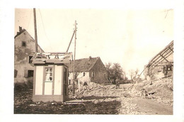 Photographie De 39-45, Village D'Ormeswiller (57) Après Les Combats, Octobre 1939, 49e D'infanterie En Moselle - Guerre, Militaire
