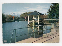 - CPSM LANNEMEZAN (65) - L'Hôpital Psychiatrique - Sa Piscine Dans Le Parc - Editions IRIS N° 3 - - Lannemezan