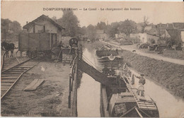 DOMPIERRE Sur BESBRE ( Allier ) - Le Canal - Le Chargement Des Bateaux. - Autres Communes