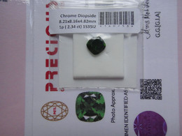 LaZooRo: Chrome Diopside 2.34ct - Certificate - Altri & Non Classificati