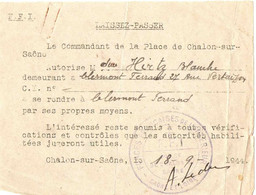 39/45 . LAISSEZ PASSER POUR CLERMONT FERRAND - Documents