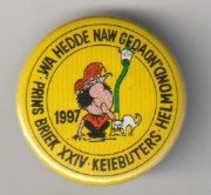 Pin-speld-button Carnavalsvereniging De Keijebijters Helmond (NL) 1997 - Carnaval