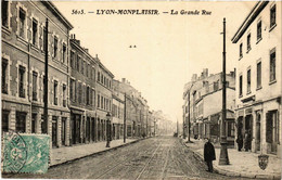 CPA AK LYON - Montplaisir - La Grande Rue (470381) - Lyon 8