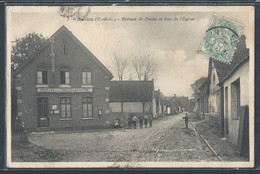 CPA 62 - Barlin, Bureau De Postes Et Rue De L'église - Barlin