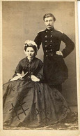 IMPERIAL RUSSIA GOVERNMENT OFFICIAL AND WIFE CDV 1870s-1880s - Alte (vor 1900)