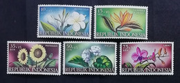 Indonesie 1957 Michel 205#209 - Weldadigheid (MNH/postfris) - Indonesia