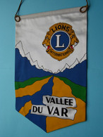 Valle DU VAR ( District Sud Est 103 France ) > LIONS International ( Ancien / Old > FANION > Wimpel > Pennant ) - Autres & Non Classés