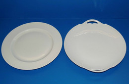 2 PLATS En PORCELAINE LIMOGES BLANCHE ANCIENS Signés VIGNAUD ROND Gâteau Tarte Table COLLECTION DECO - Limoges (FRA)