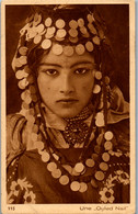 14093 - Algerien - Une Ouled Nail - Gelaufen 1921 - Donne