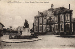 CPA PACY-sur-EURE Mairie - Ecole De Filles Et Statue Isambard (1148290) - Pacy-sur-Eure
