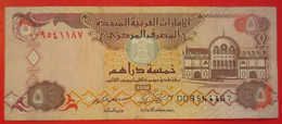 X1- 5 Dirhams 2009. United Arab Emirates- Five Dirhams, Circulated Banknote - Emiratos Arabes Unidos