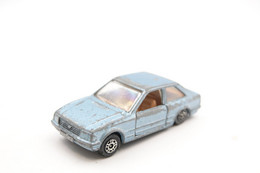 CORGI JUNIORS: Ford Escort, Scale : 1/64 - Vintage - Matchbox