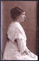 VIEILLE PHOTO MONTEE - TRES JOLIE DAME AVEC DENTELLES - LADY LACE  - MODE - FORMAT CPA - Ancianas (antes De 1900)