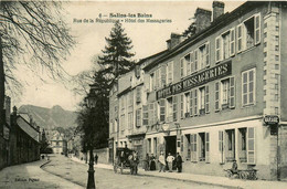 Salins Les Bains * La Rue De La République * Hôtel Des Messageries * Attelage - Sonstige & Ohne Zuordnung