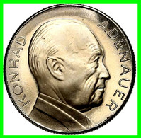 GERMANY ( ALEMANIA ) MONEDA MEDALLA - KONRAD ADENAUER 1876-1967 -- ALEMANIA 15.00 GR DE PLATA Y DE 35 MM DE DIAMETRO - Collezioni