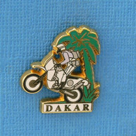 1 PIN'S //  ** RALLYE RAID MOTOS / PARIS DAKAR ** . (© Starpin's T.S.O. 1993) - Motos