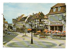 HAGUENAU-- Place D'Armes , Entrée Zone Piétonne "Restaurant Au Tigre--pub Bière Kronenbourg ".........à Saisir - Haguenau