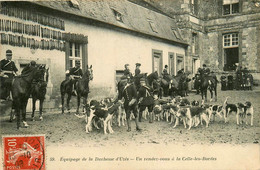 La Celle Les Bordes * Un Rendez Vous De Chasse à Courre * équipage De La Duchesse D'uzès * Meute De Chiens - Autres & Non Classés