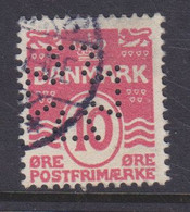 Denmark Perfin Perforé Lochung (Fig13?) 'Maltese Cross' Det Forenede Dampskibsselskab, Mi. 64 Wellenlinien Wavery Lines - Abarten Und Kuriositäten