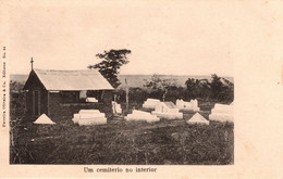 GUINÉ - Um Cemiterio No Interior - Guinea Bissau