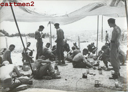 AMMAN JORDANIE L'HEURE DU THE DANS UN CAMP BRITANNIQUE GROUPE DE PARACHUTISTES GUERRE WAR British Paratroopers - Jordanië