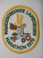 Ecusson Brodé Sport Athlétisme LAMBSBORN MARATHON 1979 Wanderfreunde - RHENANIE-PALATINAT  ALLEMAGNE - Athlétisme